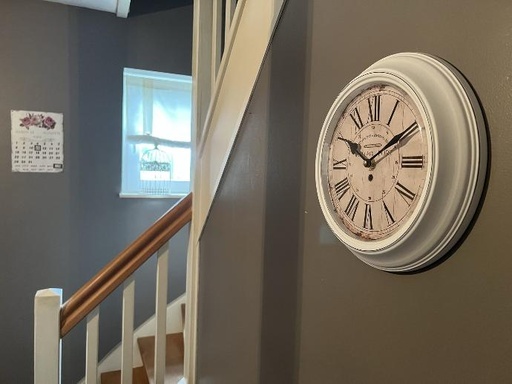 [84696] Horloge murale en métal blanc - 30cm